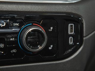 2025 Chevrolet Silverado 1500 in St-Jérôme, Quebec - 22 - w320h240px