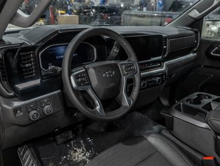 Chevrolet Silverado 1500  2026 à St-Jérôme, Québec - 12 - w320h240px