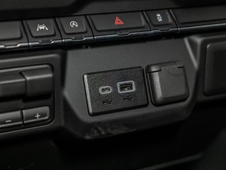 Chevrolet Silverado 1500  2026 à St-Jérôme, Québec - 24 - w320h240px