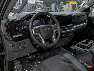 Chevrolet Silverado 1500  2026 à St-Jérôme, Québec - 12 - w320h240px