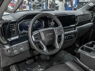 Chevrolet Silverado 1500  2026 à St-Jérôme, Québec - 12 - w320h240px