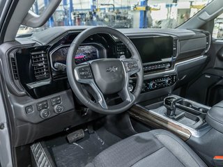 Chevrolet Silverado 1500  2026 à St-Jérôme, Québec - 12 - w320h240px