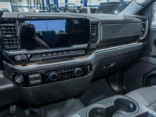 2026 Chevrolet Silverado 1500 in St-Jérôme, Quebec - 20 - w320h240px