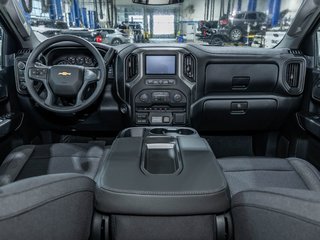 Chevrolet Silverado 1500  2026 à St-Jérôme, Québec - 2 - w320h240px