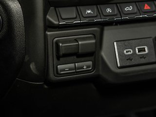 Chevrolet Silverado 1500  2026 à St-Jérôme, Québec - 21 - w320h240px