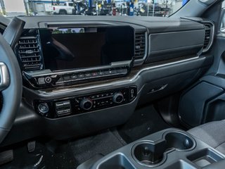 Chevrolet Silverado 1500  2026 à St-Jérôme, Québec - 20 - w320h240px