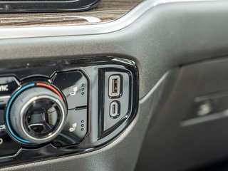 Chevrolet Silverado 1500  2026 à St-Jérôme, Québec - 27 - w320h240px