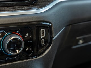 Chevrolet Silverado 1500  2026 à St-Jérôme, Québec - 23 - w320h240px