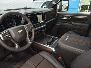 Chevrolet SILVERADO 2500 HD  2025 à St-Jérôme, Québec - 15 - w320h240px