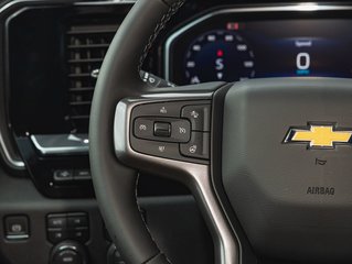 2025 Chevrolet SILVERADO 2500 HD in St-Jérôme, Quebec - 17 - w320h240px