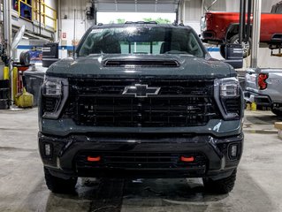 Chevrolet SILVERADO 2500 HD  2025 à St-Jérôme, Québec - 2 - w320h240px