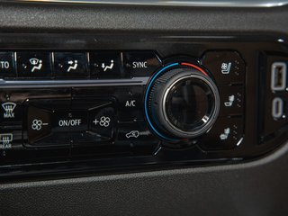 2025 Chevrolet SILVERADO 2500 HD in St-Jérôme, Quebec - 23 - w320h240px