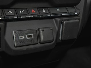 2025 Chevrolet SILVERADO 2500 HD in St-Jérôme, Quebec - 25 - w320h240px