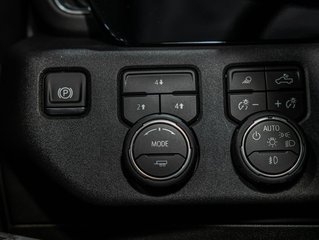 2026 Chevrolet Silverado 2500 HD in St-Jérôme, Quebec - 25 - w320h240px