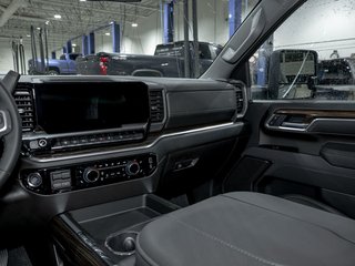 2026 Chevrolet Silverado 2500 HD in St-Jérôme, Quebec - 19 - w320h240px
