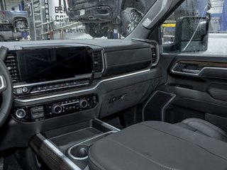 2026 Chevrolet Silverado 2500 HD in St-Jérôme, Quebec - 19 - w320h240px