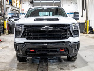 Chevrolet Silverado 2500 HD  2026 à St-Jérôme, Québec - 2 - w320h240px