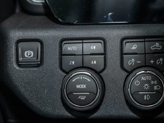 2026 Chevrolet Silverado 2500 HD in St-Jérôme, Quebec - 25 - w320h240px