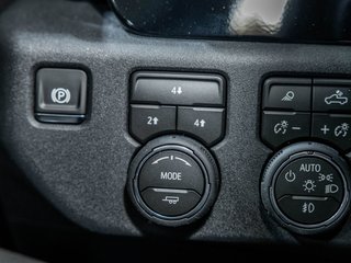 Chevrolet Silverado 2500 HD  2026 à St-Jérôme, Québec - 26 - w320h240px