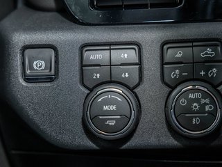 Chevrolet Silverado 2500 HD  2026 à St-Jérôme, Québec - 23 - w320h240px