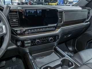 2026 Chevrolet Silverado 2500 HD in St-Jérôme, Quebec - 20 - w320h240px