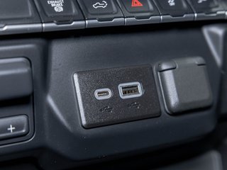 2022 Chevrolet Silverado 2500HD in St-Jérôme, Quebec - 27 - w320h240px