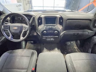 Chevrolet Silverado 2500HD  2023 à St-Jérôme, Québec - 10 - w320h240px