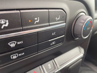 Chevrolet Silverado 2500HD  2023 à St-Jérôme, Québec - 13 - w320h240px