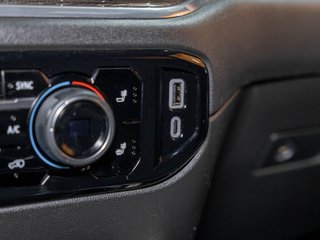 Chevrolet Silverado 2500HD  2024 à St-Jérôme, Québec - 22 - w320h240px