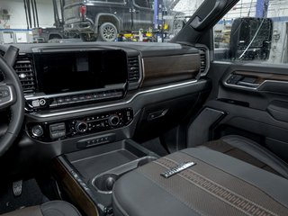 Chevrolet Silverado 3500 HD  2026 à St-Jérôme, Québec - 23 - w320h240px