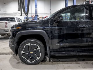 2025 Chevrolet Silverado EV in St-Jérôme, Quebec - 33 - w320h240px