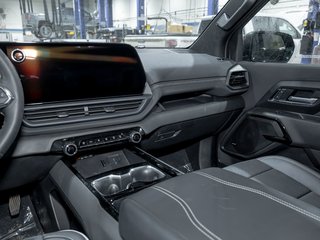 2025 Chevrolet Silverado EV in St-Jérôme, Quebec - 20 - w320h240px