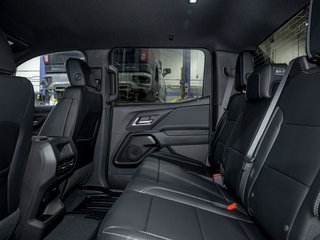 Chevrolet Silverado EV  2026 à St-Jérôme, Québec - 27 - w320h240px