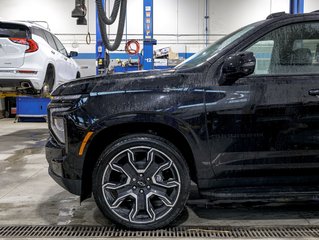 Chevrolet Suburban  2025 à St-Jérôme, Québec - 38 - w320h240px