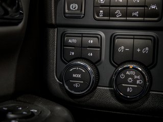 Chevrolet Suburban  2025 à St-Jérôme, Québec - 24 - w320h240px