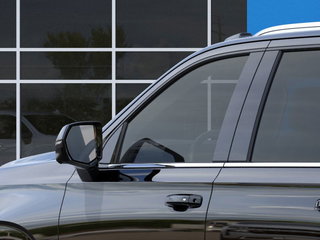 Chevrolet Suburban  2025 à St-Jérôme, Québec - 12 - w320h240px
