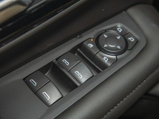 Chevrolet Suburban  2025 à St-Jérôme, Québec - 26 - w320h240px