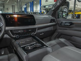 Chevrolet Suburban  2025 à St-Jérôme, Québec - 22 - w320h240px
