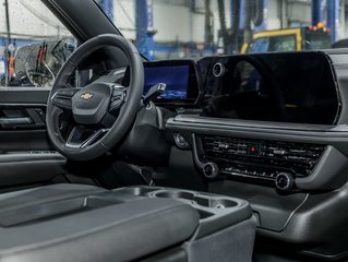 Chevrolet Suburban  2025 à St-Jérôme, Québec - 27 - w320h240px