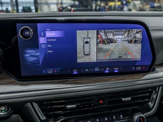 Chevrolet Suburban  2025 à St-Jérôme, Québec - 18 - w320h240px