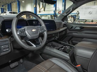 2025 Chevrolet Suburban in St-Jérôme, Quebec - 13 - w320h240px