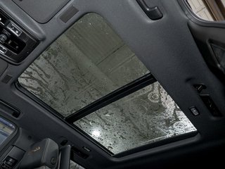 2026 Chevrolet Suburban in St-Jérôme, Quebec - 5 - w320h240px