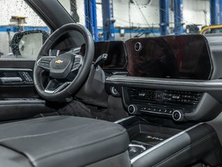 Chevrolet Suburban  2026 à St-Jérôme, Québec - 27 - w320h240px