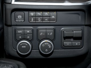 Chevrolet Suburban  2026 à St-Jérôme, Québec - 23 - w320h240px