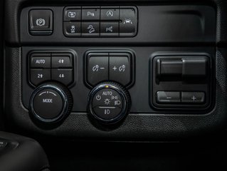 Chevrolet Suburban  2026 à St-Jérôme, Québec - 24 - w320h240px