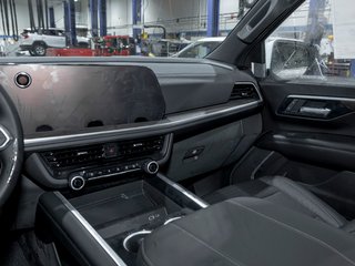 2026 Chevrolet Suburban in St-Jérôme, Quebec - 18 - w320h240px