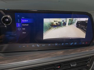 2025 Chevrolet Tahoe in St-Jérôme, Quebec - 18 - w320h240px