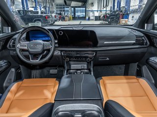 Chevrolet Traverse  2027 à St-Jérôme, Québec - 4 - w320h240px