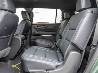 Chevrolet Traverse  2027 à St-Jérôme, Québec - 28 - w320h240px