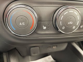 Chevrolet Trax  2024 à St-Jérôme, Québec - 12 - w320h240px